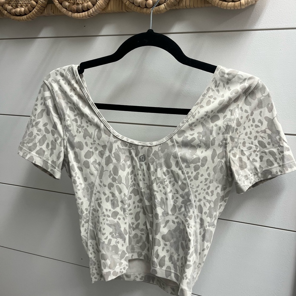 Lululemon Top - Picture 2 of 4